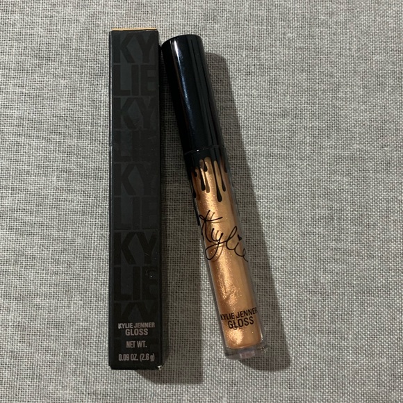 ✨💄Kylie Poppin” High gloss brand new authentic💄✨ - Picture 2 of 7